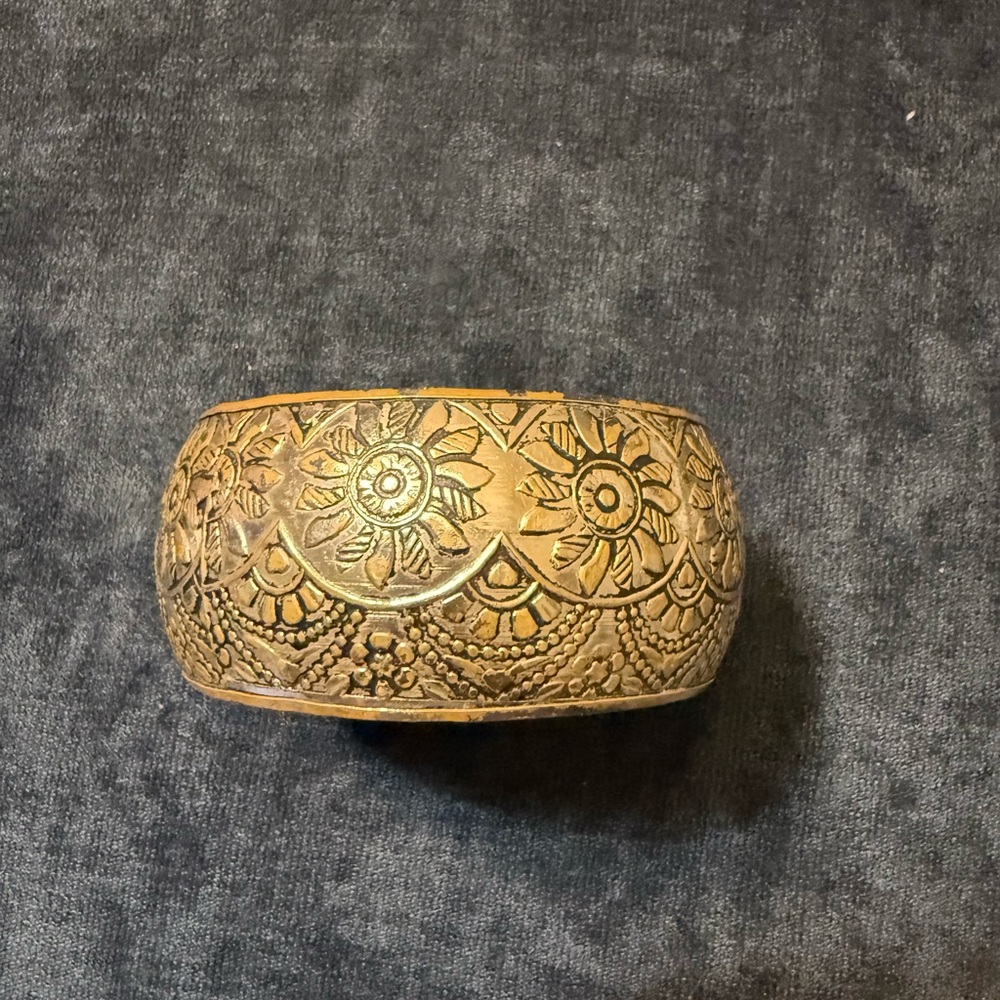 Floral Engraved Bangle Bracelet